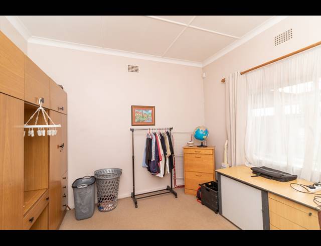3 BEDROOM HOUSE FOR SALE IN SUNNYRIDGE